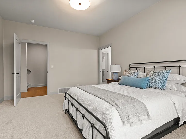 392 Farmhouse Ln — Photo 22