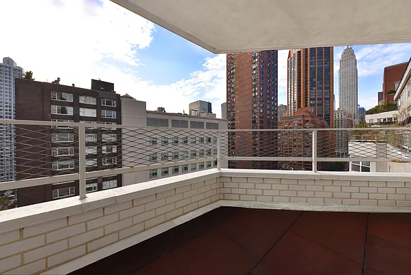 Rented by Buchbinder & Warren | media 17