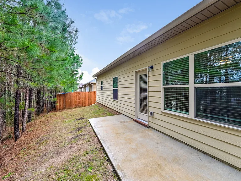 5084 Summerview Ln — Photo 16
