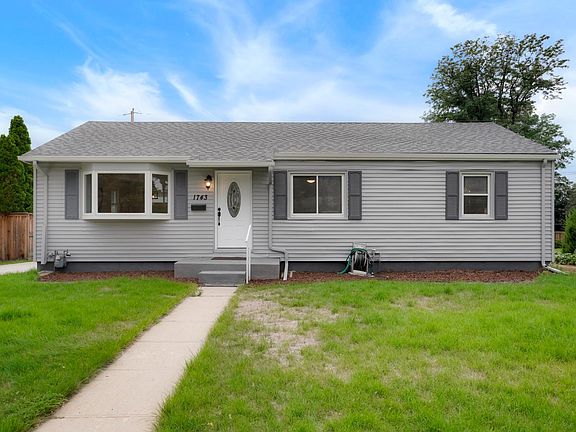 2nd image of 1743 S Elm St