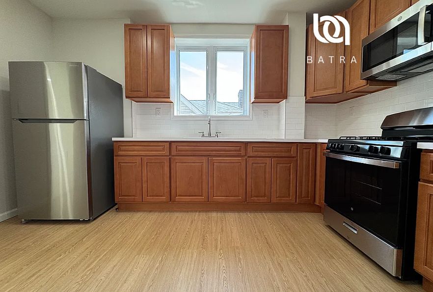1st image of 1664 E 45th St #2