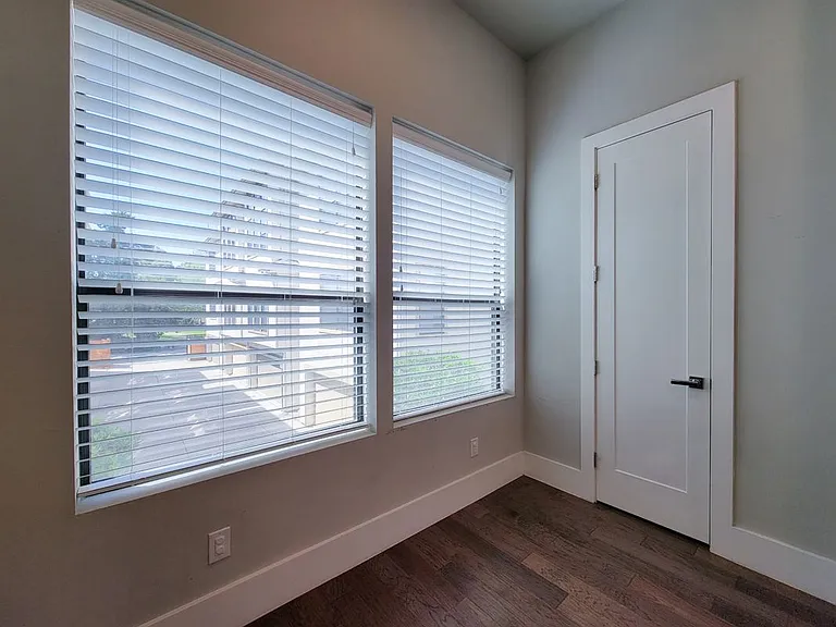 5709 Larkin St #A — Photo 27