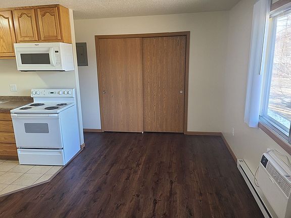 5th image of 918-920 Gould St #920-14
