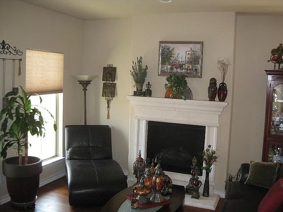 2nd image of 18234 Camino Del Mar