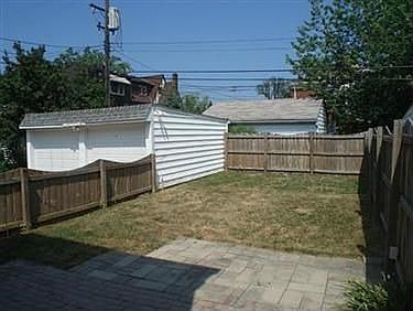 5th image of 19871 S Lake Shore Blvd