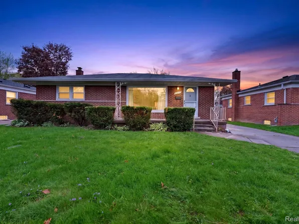 8300 Kinmore St, Dearborn Heights, MI 48127