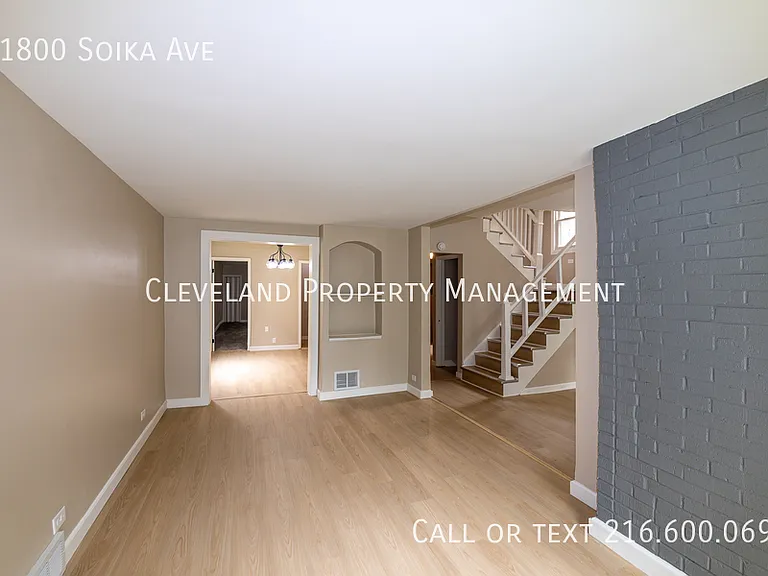 11800 Soika Ave — Photo 3