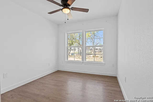 362 Avenue J — Photo 20