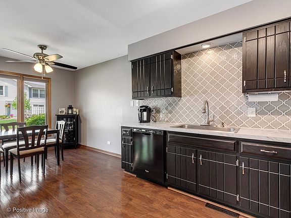 5th image of 5227 Woodland Dr #D-1