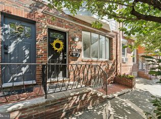 1015 Tasker St, Philadelphia, PA 19148