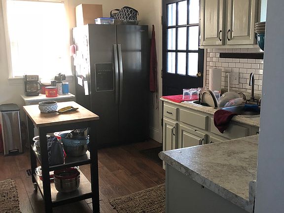 2nd image of 3908 Catherine Ave