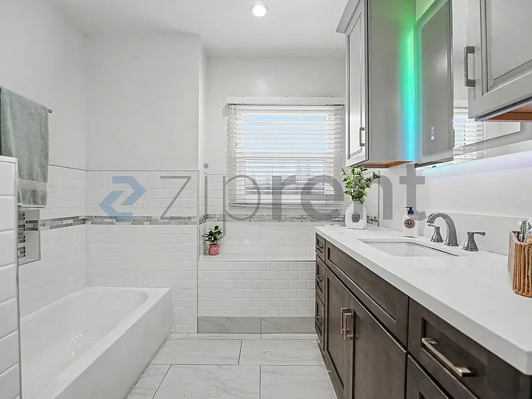 1067 W 83rd St — Photo 18