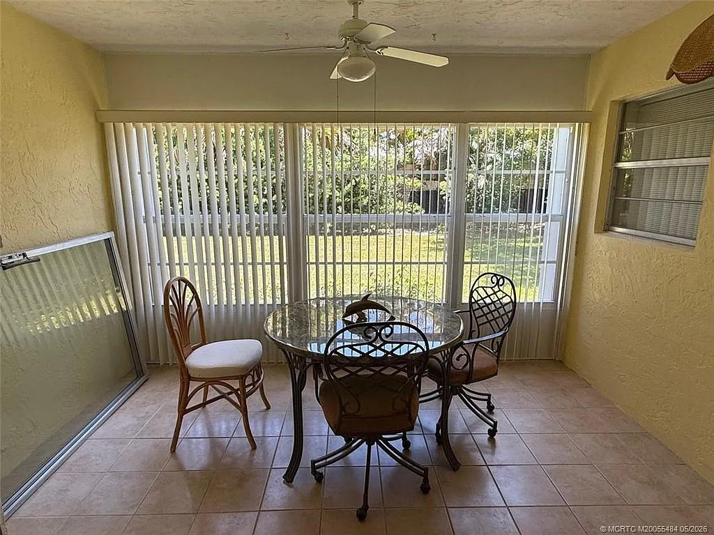 2 bed, 2.0 bath, 1044 sqft, $1,700 — Photo 3