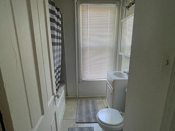 4th image of 13 Kirkwood Rd APT 2B