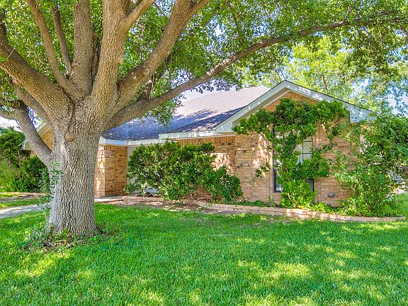 3rd image of 4709 Bermuda Dr