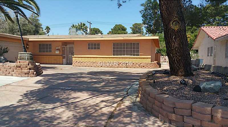 1st image of 2324 W Oakey Blvd