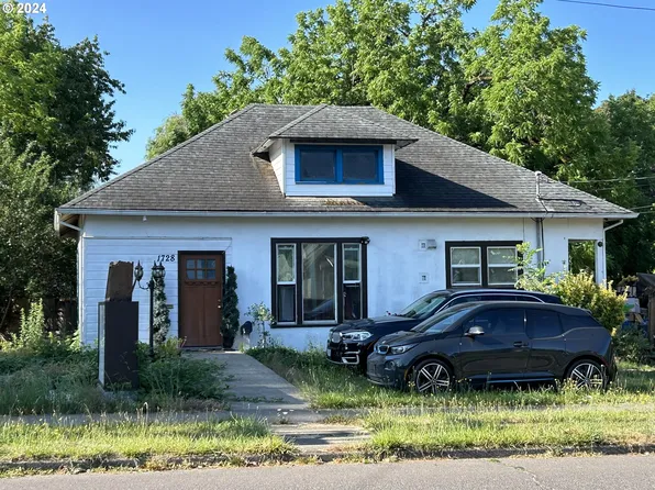 1728 Pacific Ave, Forest Grove, OR 97116