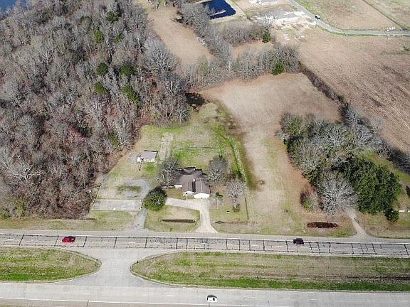 2nd image of 11067 Highway 165 N