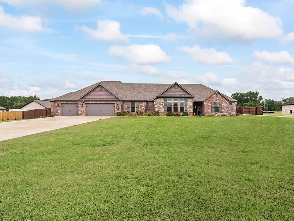1st image of 14825 Tikaani Dr