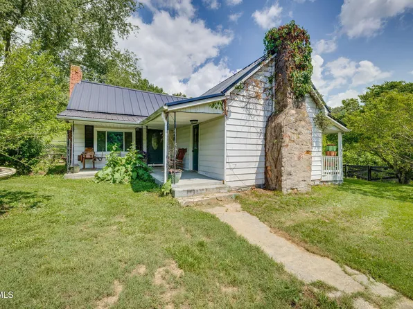 3360 Goshen Valley Rd, Rogersville, TN 37857