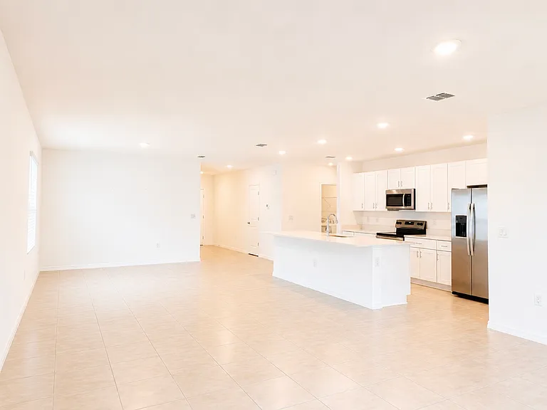 4434 Petunia St — Photo 5