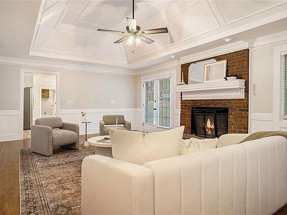 5th image of 4161 Campbell Rd