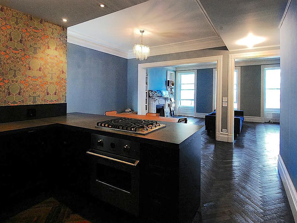1st image of 38 W 9th St APT 10
