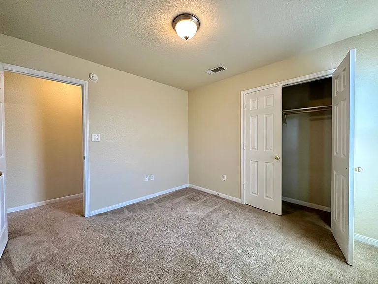 4300 Elms Run Cir — Photo 11