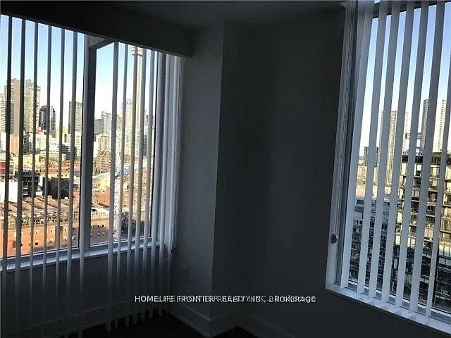 525 Adelaide St W #Penthouse 25 — Photo 10