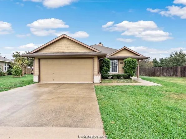 3903 Crown Ridge Ct, College Station, TX 77845