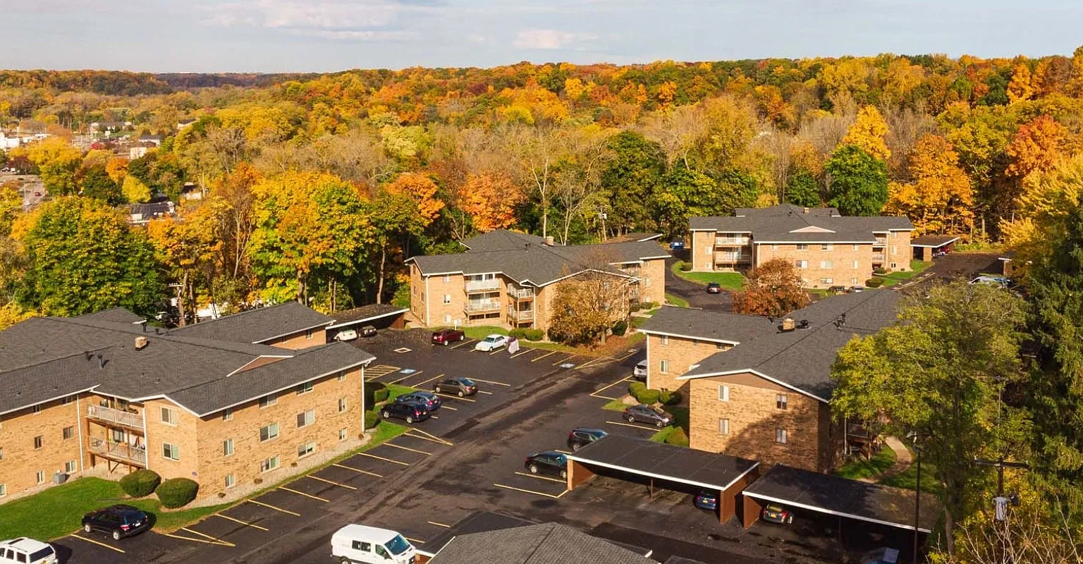 Penfield Skyline Apartments — Photo 1