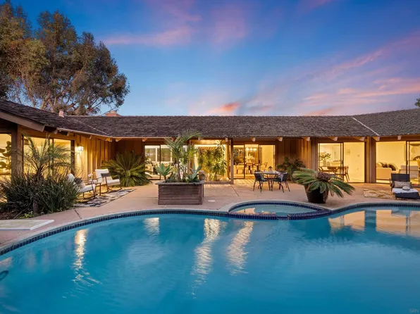 7716 Hidden Valley Ct, La Jolla, CA 92037