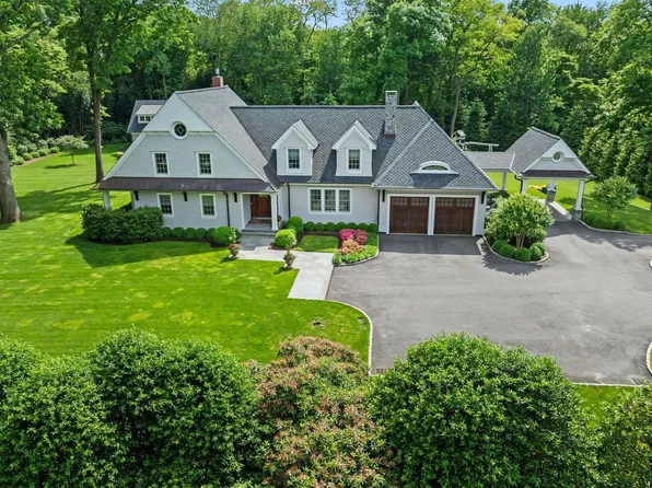 3 Huxley Drive, Lloyd Harbor, NY 11743