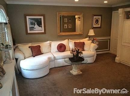 3rd image of 479 Oakdale St