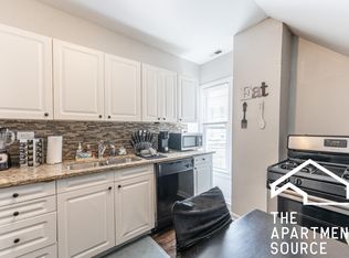 1446 W Fletcher St #CH-2, Chicago, IL 60657