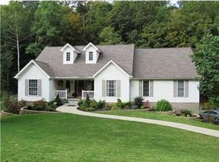 5313 Doc Bailey Rd, Cross Lanes, WV 25313