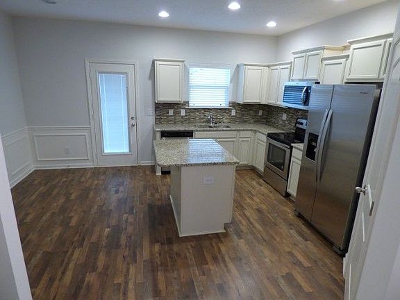 5th image of 3709 Righteous Dr