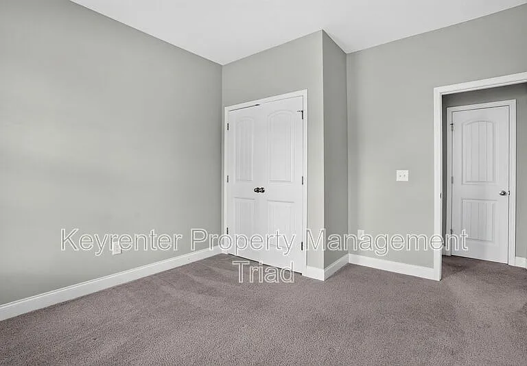 504 Eagles Way — Photo 15