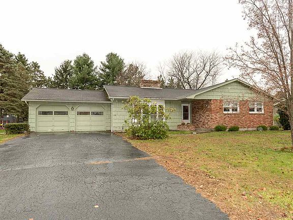 2nd image of 30 Mountain View Dr