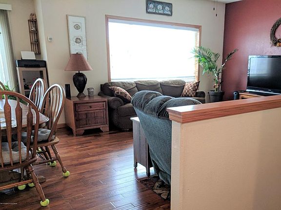 5th image of 1918 Yellowstone Cir