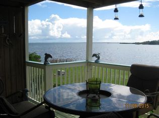 4977 Riveredge Dr, Titusville, FL 32780