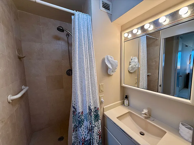250 Kawaihae St #14A — Photo 15