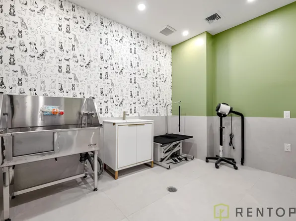 69 Adams Street image 19 of 21