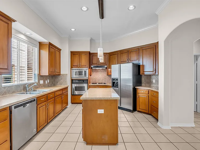 2123 Stacy Knl — Photo 10