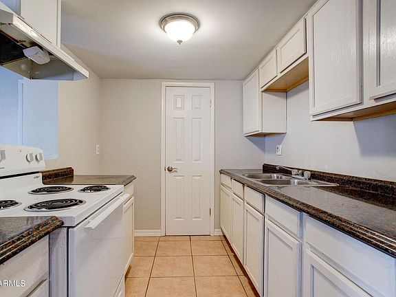 5th image of 5326 W Belleview St Unit A