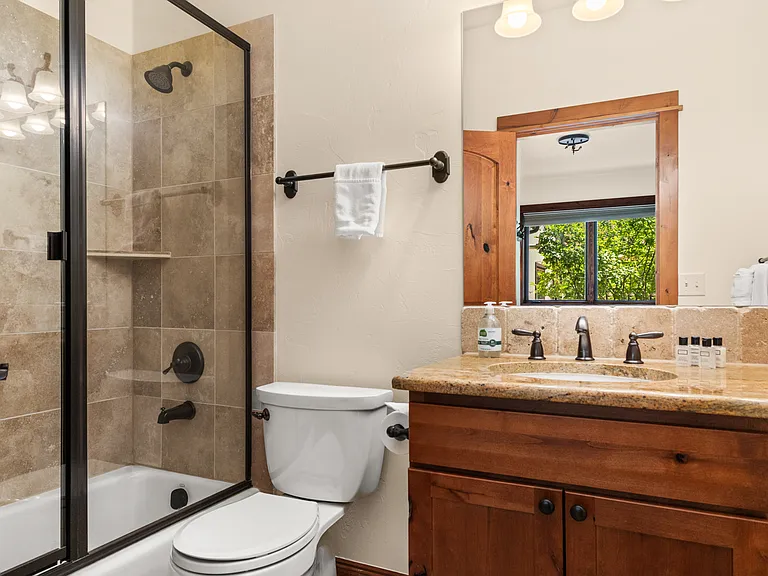 Bathroom #1 | Main Level