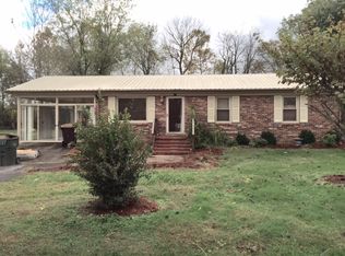 215 Moore St, Guthrie, KY 42234