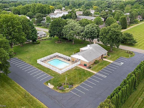 5th image of 3959 Townhouse Ln