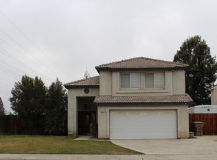 8412 Persimmon Dr, Bakersfield, CA 93311