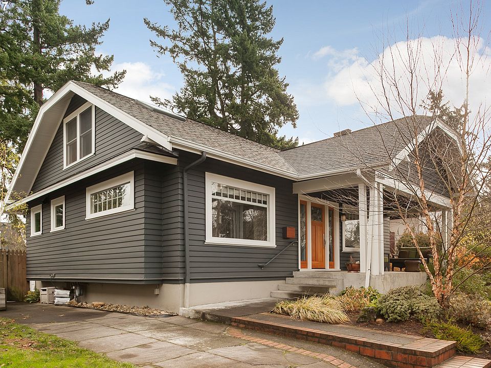 2nd image of 3314 NE 61st Ave